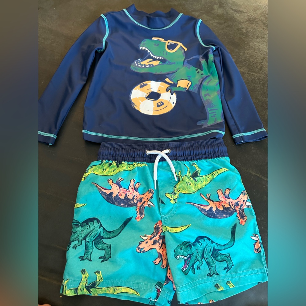 Carters 2 piece boys bathing suit size 2t